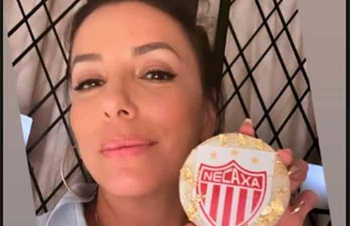 Necaxa es el equipo de sus amores y lo deja claro.