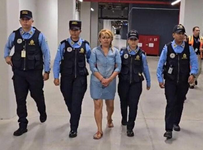 Hondureña “vendía” niños y engañaba a sus madres, según MP