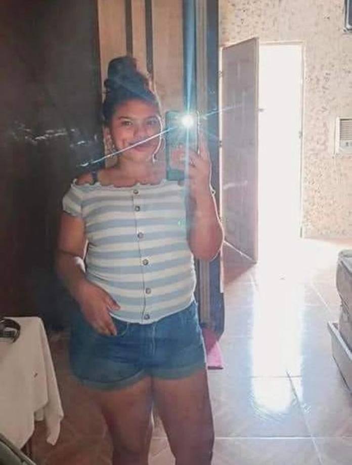 La otra joven fallecida fue identificada como Denia Laínez. 