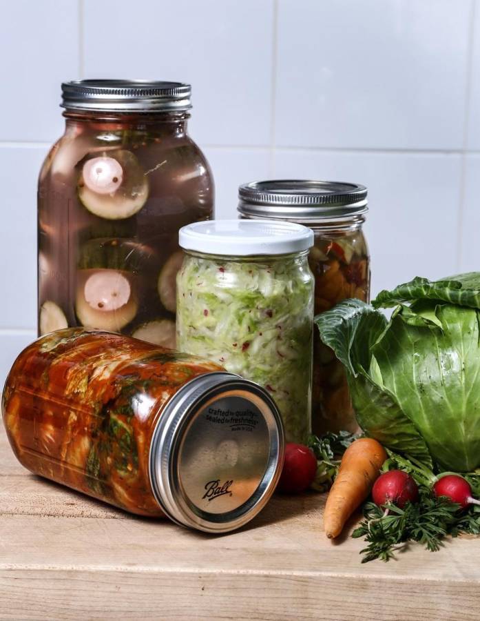 Todos los productos fermentados, como el kimchi y otros alimentos, juegan un papel fundamental para una sana microbiota intestinal.