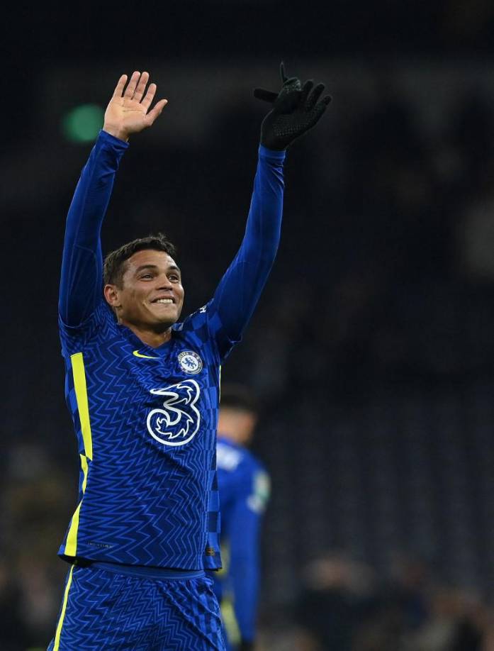 Thiago Silva: El defensor del Chelsea es el capitán de Brasil y sus votos fueron para Neymar, Lewandowski y Jorginho.