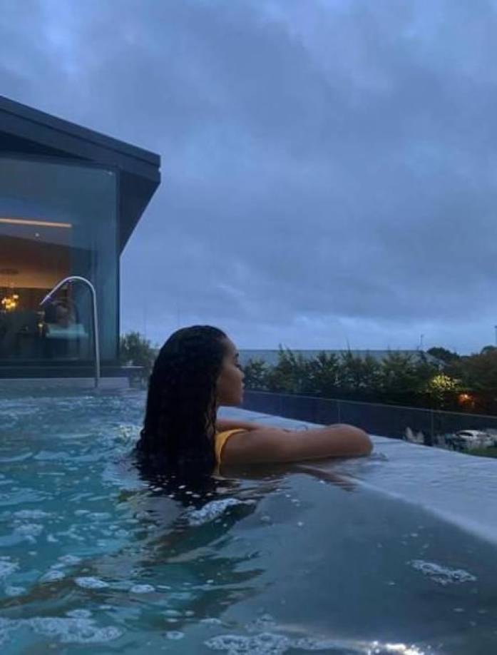 Todo parece indicar que Keyrol Figueroa y Gisele están iniciando su relación, pues hay pocas fotos en sus redes sociales.