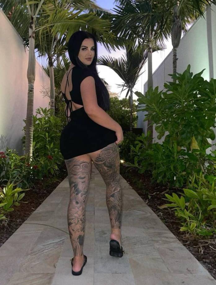 therenee_gracie es la cuenta de Instagram de la expiloto que hoy es millonaria gracias al OnlyFans.