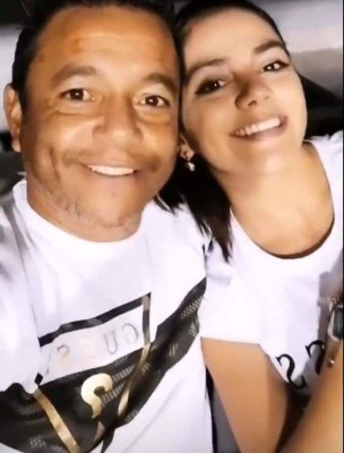 En el programa Las Dueñas del Balón, Danilo Turcios confesó su noviazgo con la bella chica Scarleth Ordóñez.