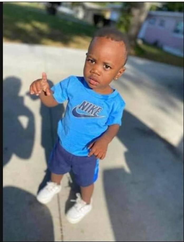 Fue entonces cuando la encontraron muerta en lo que Holloway describió como “una escena del crimen muy violenta” en la que Jeffery había sido apuñalado en numerosas ocasiones