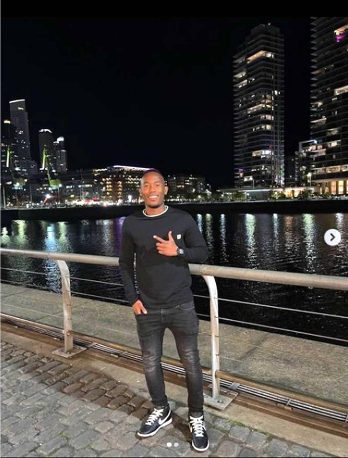 Según informaron fuentes cercanas, el futbolista murió al llegar al hospital después de que las maniobras de reanimación y los trabajos con desfibrilador durante más de 40 minutos no dieran resultado. 