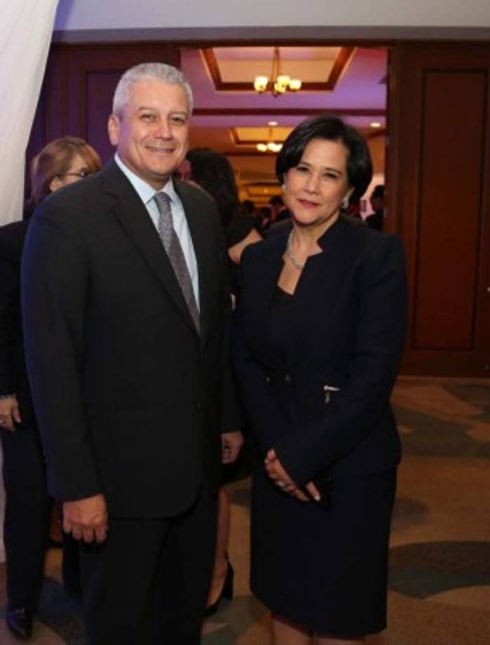 Otto Pineda y Reina Irene Mejía.