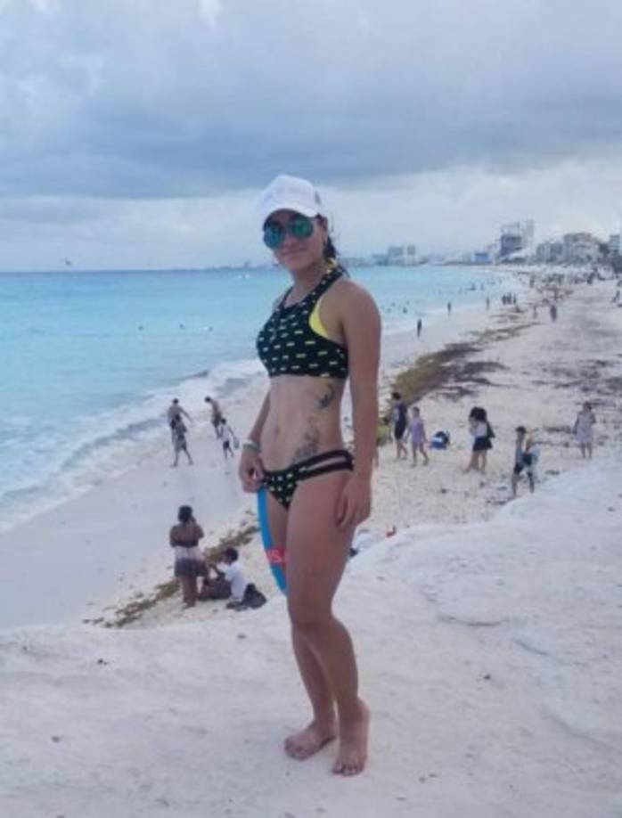 Así luce Gabriela Fernández en traje de baño. Hermosa.
