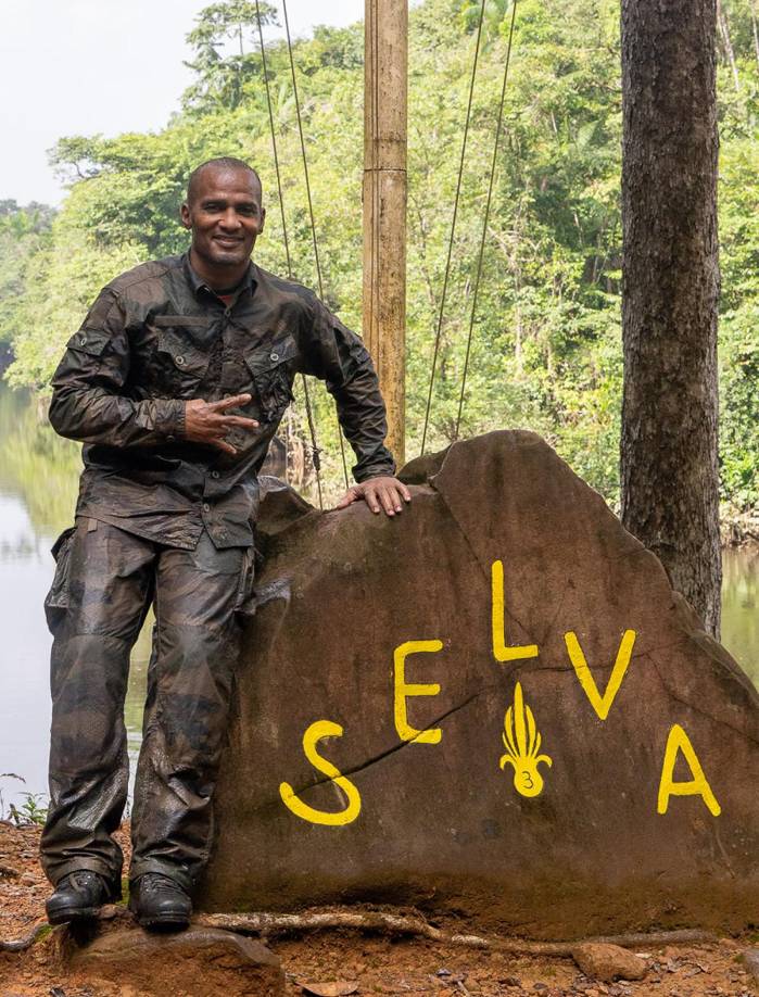 Malouda se sometió a un período de duro entrenamiento para probar su aptitud física y mental en condiciones extremas para poder incorporarse al tercer regimiento de infantería extranjero (REI) de la Legión Extranjera.