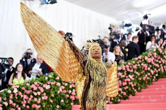 ¿Quiénes son los famosos que no asistirán a la Met Gala 2026 y cuál es la razón?