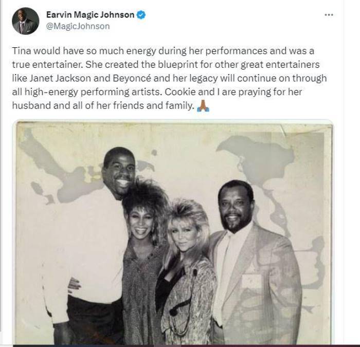 El exbaloncestista de Los Angeles Lakers Magic Johnson compartió en su perfil de Twitter una fotografía en la que aparece con la actriz Elizabeth Taylor y Turner, y aseguró que la intérprete de “Private Dancer” era “una de sus artistas favoritas de todos los tiempos”.