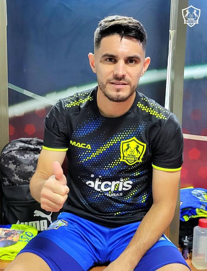 José Pablo Soda - El extremo argentino no seguirá en el Olancho FC tras poner fin a su vínculo, confirmó Humberto Rivera, entrenador de los Potros. No pudo consolidarse el torneo pasado.