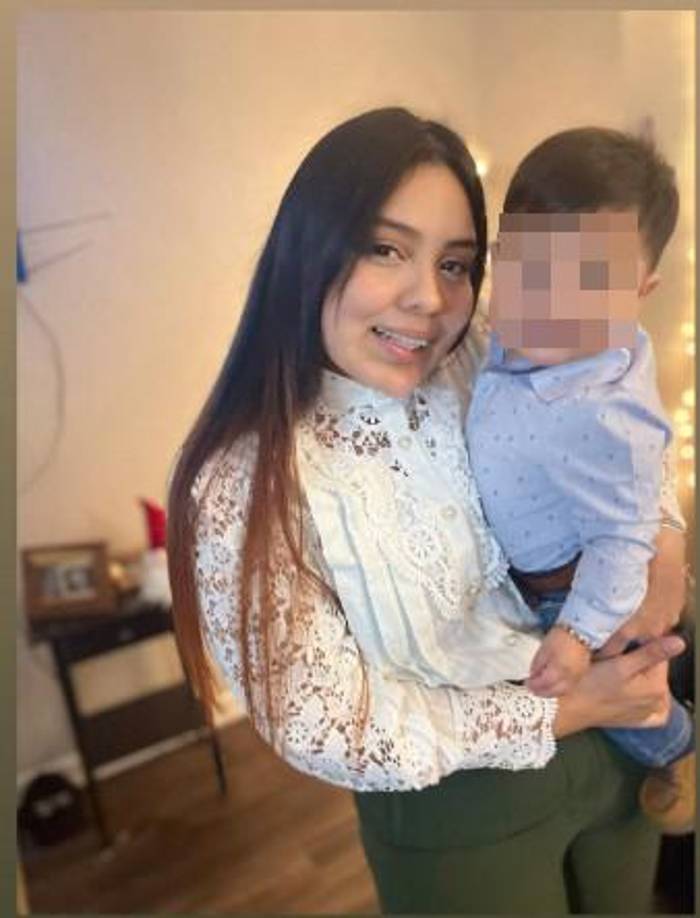El sábado 23 de julio Francisco López, expareja de Ana Belén, comenzó a alegar con la hondureña luego de ir a entregar en custodia al pequeño de dos años, en eso sacó una arma y disparó hasta quitarle la vida.