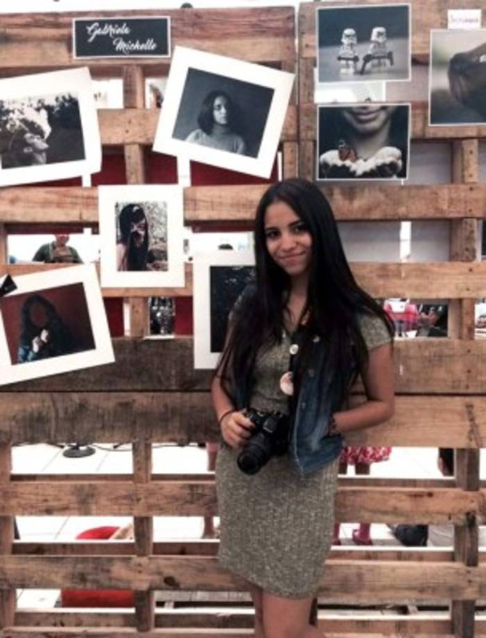 Foto en vida de Gabriela Michell Parada Ordóñez, de 18 años, quien murió este sábado en la zona norte del país.
