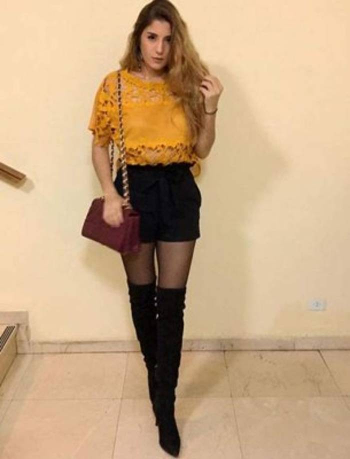 ¿Ha podido compartir con Cristiano Ronaldo? 'No es solo un jugador, es una figura pública y famosa que se mantiene al margen de cámaras. Por lo que durante partidos realmente dentro de instalaciones del Bernabéu no se maneja, en excepción de su gran palco privado', revela.<br/>