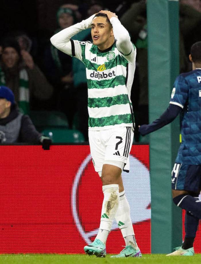 Así se lamentó Luis Palma por el gol que le quitó el portero neerlandés Justin Bijlow del Feyenoord.