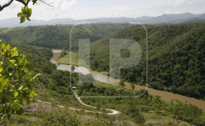 El proyecto se construiría sobre el río Chamelecón.