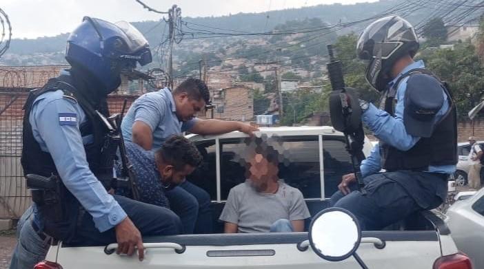 Abogado disparó e hirió a un policía antes de ser capturado en Tegucigalpa