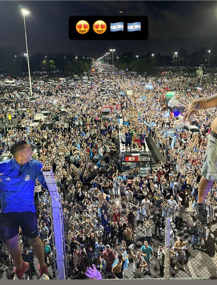La espectacular imagen que subió a sus redes sociales el jugador argentino Exequiel Palacios.