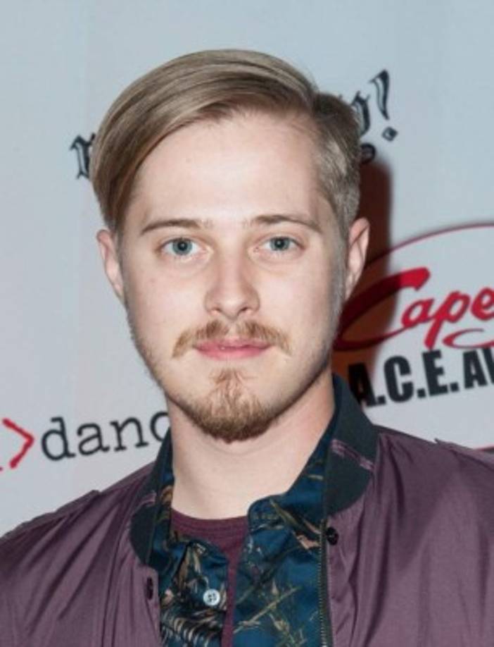 LUCAS GRABEEL<br/>Ha seguido actuando en televisión y últimamente parece haber dejado atrás su imagen de adolescente inocente.