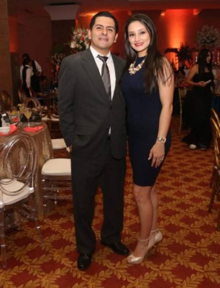 Eduardo Maldonado y Claudia Flores.