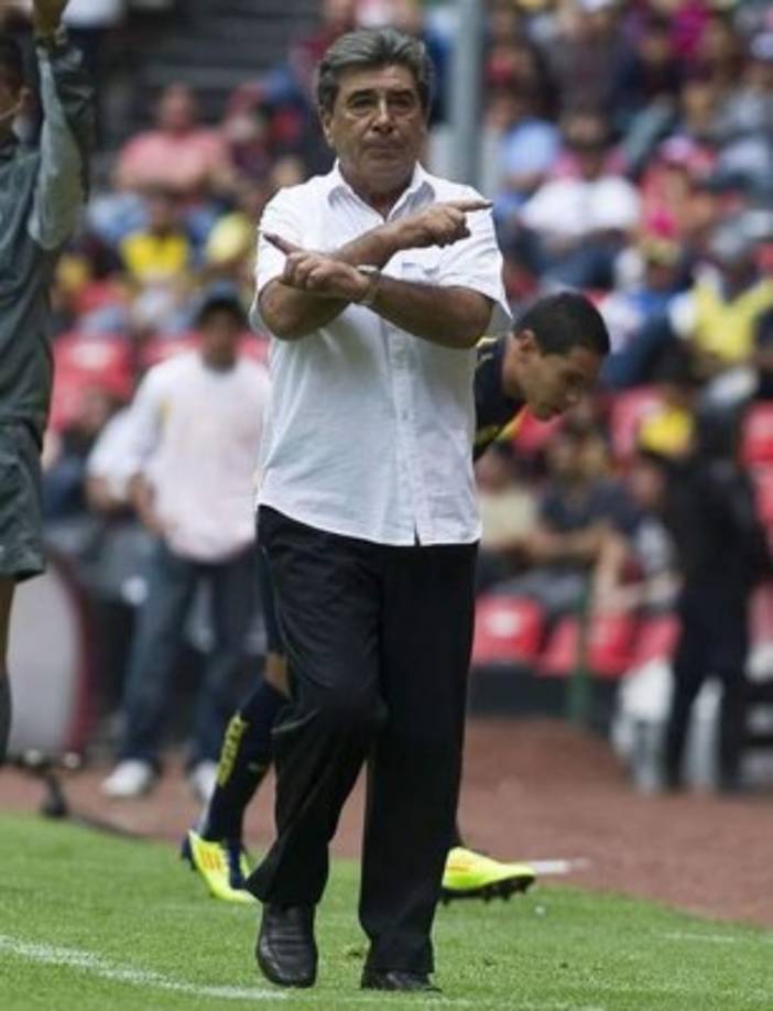 Carlos Reinoso. El técnico chileno, que brilló como jugador en México, se rehabilitó de las drogas y se lo atribuyó al cristianismo.