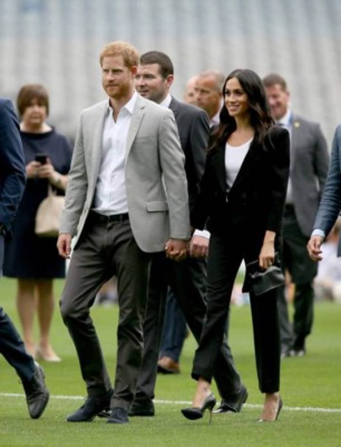 En vista de anunciada visita de Meghan y Harry a Nueva Zelanda el próximo octubre, una de las escalas en su tour para los Juegos Invictus, varios medios británicos se han encargado de difundir las fotos de la duquesa en uno de sus viajes a la 'tierra de la gran nube blanca' mucho antes de siquiera soñar con ser esposa de un príncipe.<br/>