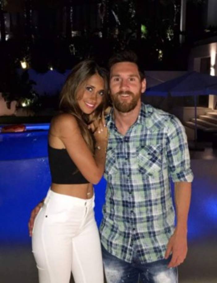 Messi y Roccuzzo viajaron a Ibiza aprovechando las vacaciones previas a la boda.