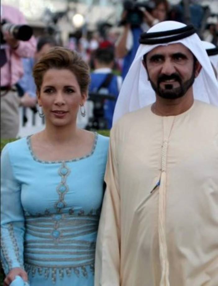 Dicho amorío ha durado alrededor de cinco años. Sin embargo, los medios han tratado de obtener una respuesta del soldado para saber si tiene que ver con el divorcio de la pareja real, pero se limitó a comentar que no tenía nada que decir al respecto.