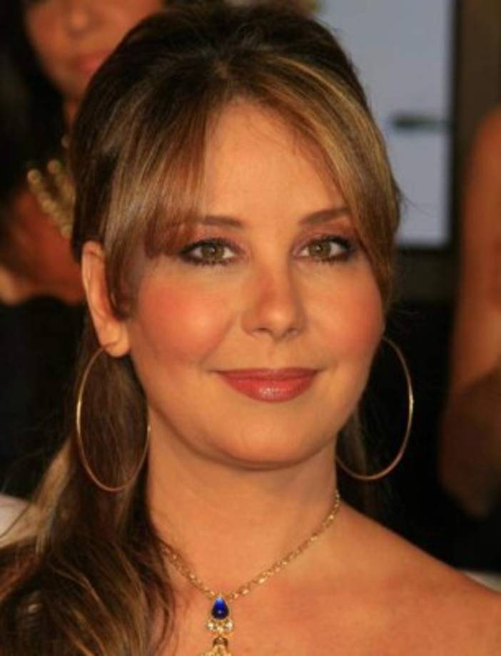 Una de las facetas que más ha disfrutado hacer es el servicio social y otras causas humanitarias, como brindar ayuda a niños huérfanos y víctimas de abuso doméstico. <br/><br/>En 2013, fue nombrada portavoz de 'I Am Second', un movimiento destinado a proporcionar inspiración espiritual y esperanza a las personas que enfrentan diversos problemas de la vida, como el aborto, el divorcio y el abuso infantil.