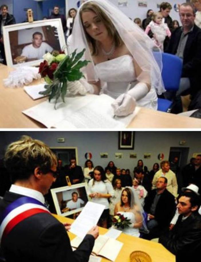 Otro matrimonio con un cadáver, pero en este caso, una chica se casó con un muerto... Magali Jaskiewicz y Jonathan George habían planeado casarse en su ayuntamiento en noviembre de 2008, pero fue asesinado dos días antes de la ceremonia en un accidente de motocicleta. Sra. Jaskiewitz, de 32 años, utilizó una sección poco conocida del código civil francés que permite el matrimonio póstumo si todos los trámites para la boda se completaron antes de uno de los socios murieron, incluido el establecimiento de una fecha. Ella demostró a los funcionarios que ella y el señor George habían estado viviendo juntos desde 2004 y que compartían una cuenta bancaria. También proporcionó una foto del vestido de novia que había comprado a llevar a su boda. De acuerdo con funcionarios del Ministerio del Interior francés, alrededor de diez matrimonios póstumos se llevan a cabo cada año en Francia.