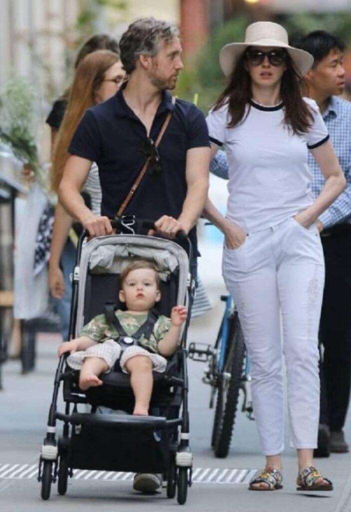 Todo sobre los hijos de Anne Hathaway: Jonathan y Jack Schulman