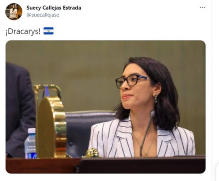 Callejas publicó una foto de ella durante la primera asamblea del nuevo Congreso de mayoría oficialista con la palabra 'Dracarys', utilizada por el personaje de Daenerys para que sus dragones aniquilen a sus enemigos.