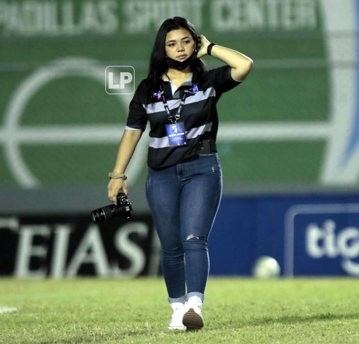 Bellezas, chica del Victoria, debut con gol en Olancho, susto en El Progreso y futbolista jugó con camiseta de compañero