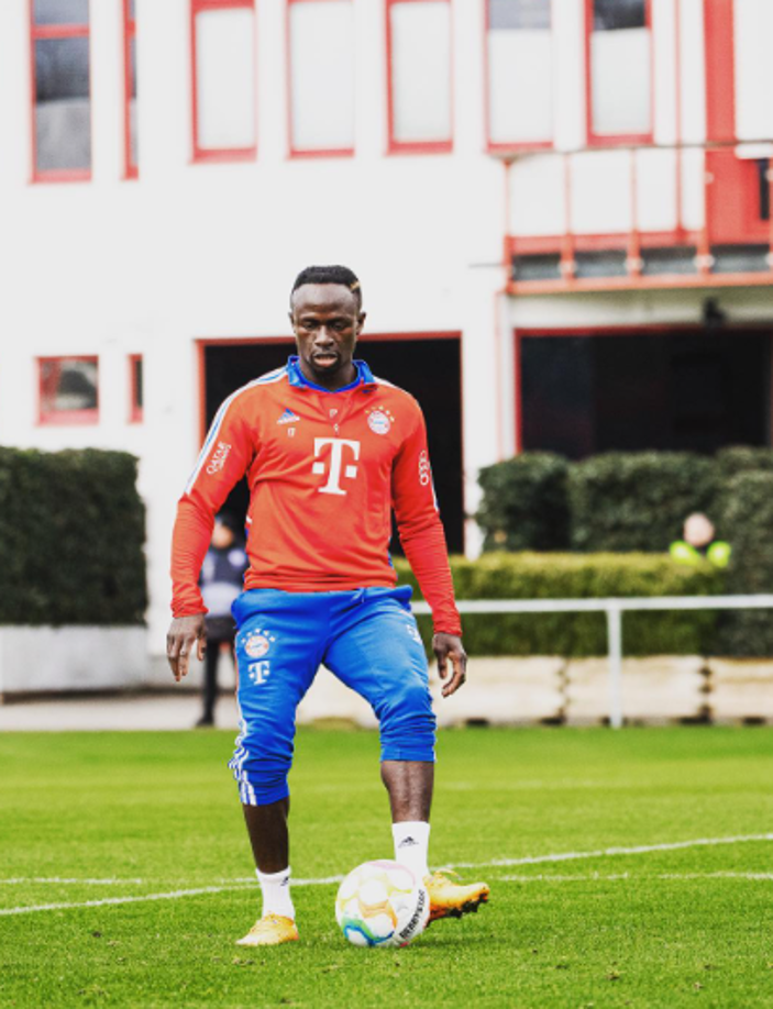 Tal parece que el futuro de Sadio Mané en el Bayern Múnich es incierto e incluso se habla de que el conjunto bávaro ya tendría al sustituto. Según ‘Sky Alemania’ sería el canadiense Jonathan David. <br />
