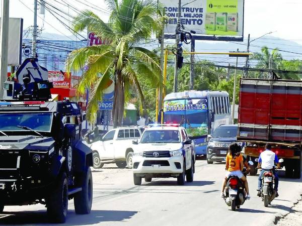 Desde 2012 fue aprobado un decreto que prohibía la portación de armas en espacios públicos del departamento de Colón, pero la medida fue derogada por el gobierno de Xiomara Castro.