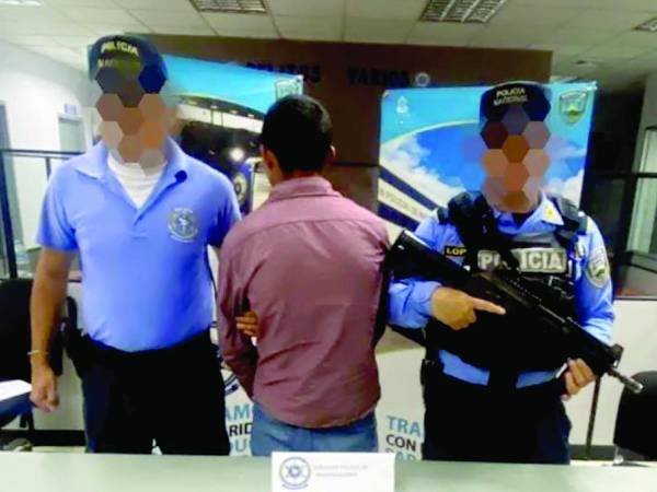 Autoridades policiales detuvieron al menor tras cometer el crimen contra su hermano Humberto Amaya Alfaro.