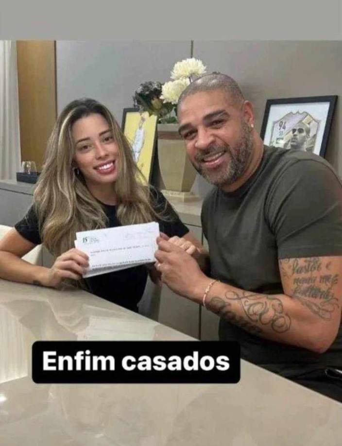 El diario <b>‘Extra Globo’ de Brasil informa que Adriano se divorció de su reciente esposa y la razón es el Mundial de Qatar 2022.</b>