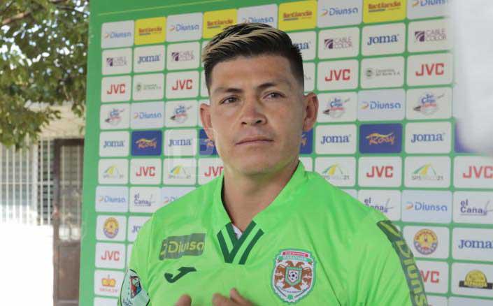 Francisco Martínez se estrena como titular en el Marathón