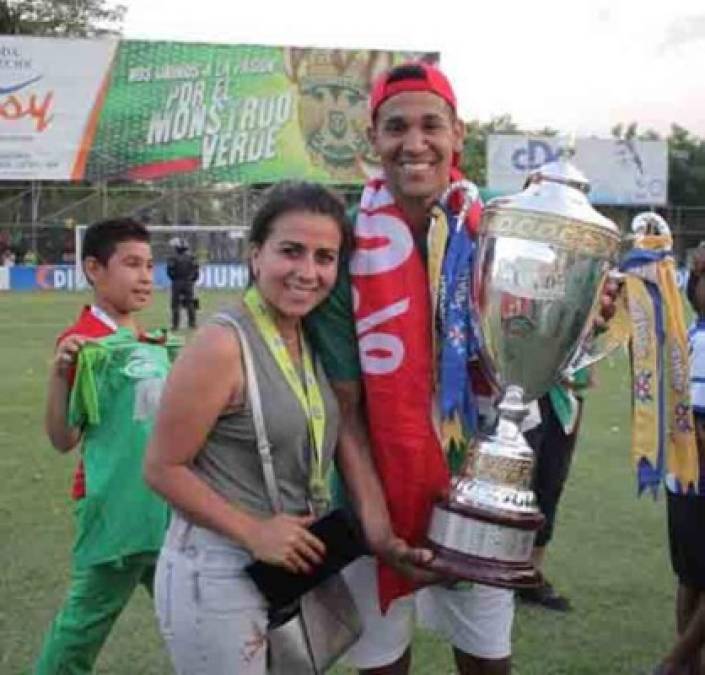 La esposa de Lahera se encuentra en Honduras y el torneo pasada festejó el título del Marathón.