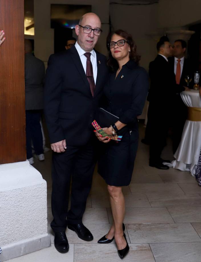 Steve Vallee e Isoris Sánchez
