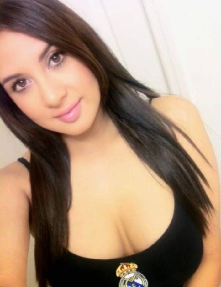 Ella además es una gran seguidora al Real Madrid de España.