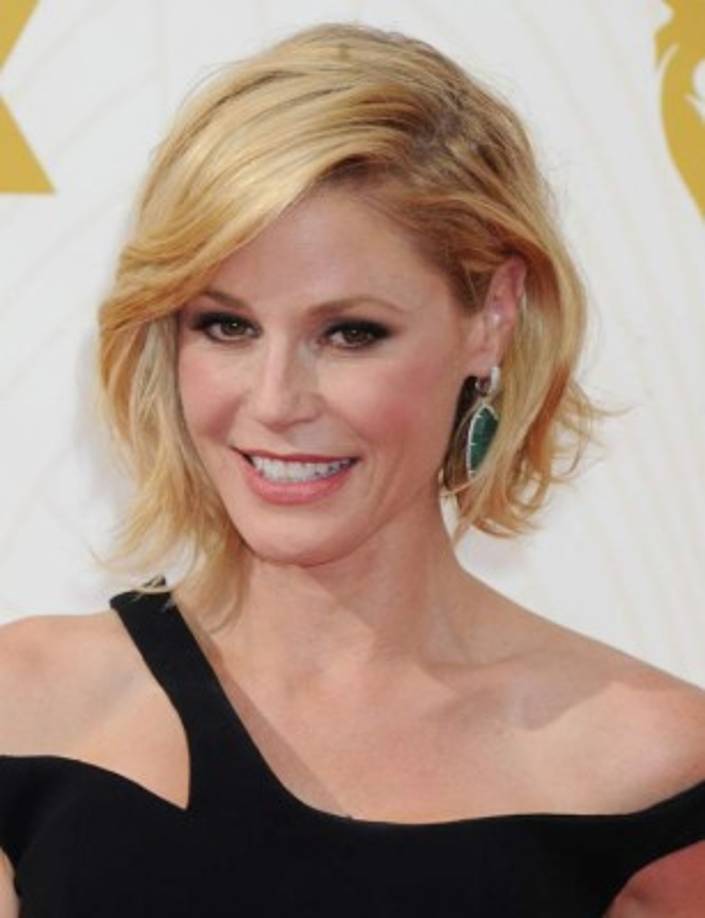 5. Julie Bowen<br/>$12.5 millones de dólares<br/><br/>Su rol en Modern Family compone la mayor parte del salario de Bowen; ella se unió al show en 2009 y tiene un sueldo aproximado de seis cifras por cada episodio.<br/>