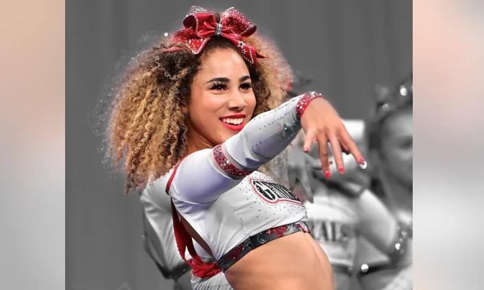 Disparan contra 2 animadoras en EEUU al confundir su auto en un estacionamiento