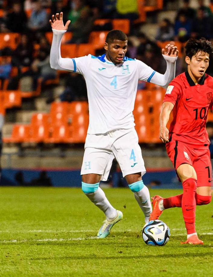 Afronit Tatum (Real España, defensa).