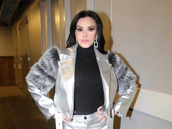 La actriz y cantante mexicana Lucía Méndez.