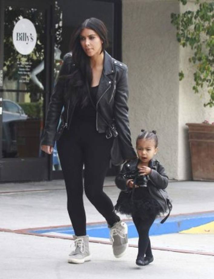 North West a su corta edad viste muy similar a su madre.