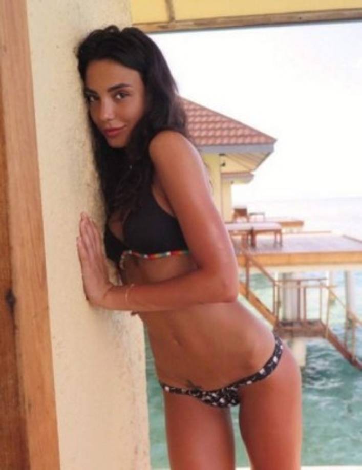 En twitter la podemos encontrar como @chiarabiasi .