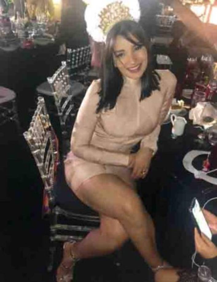 Virgina Varela: La esposa de Emilio Izaguirre recibió el 2019 al lado de su esposo en Dubái.