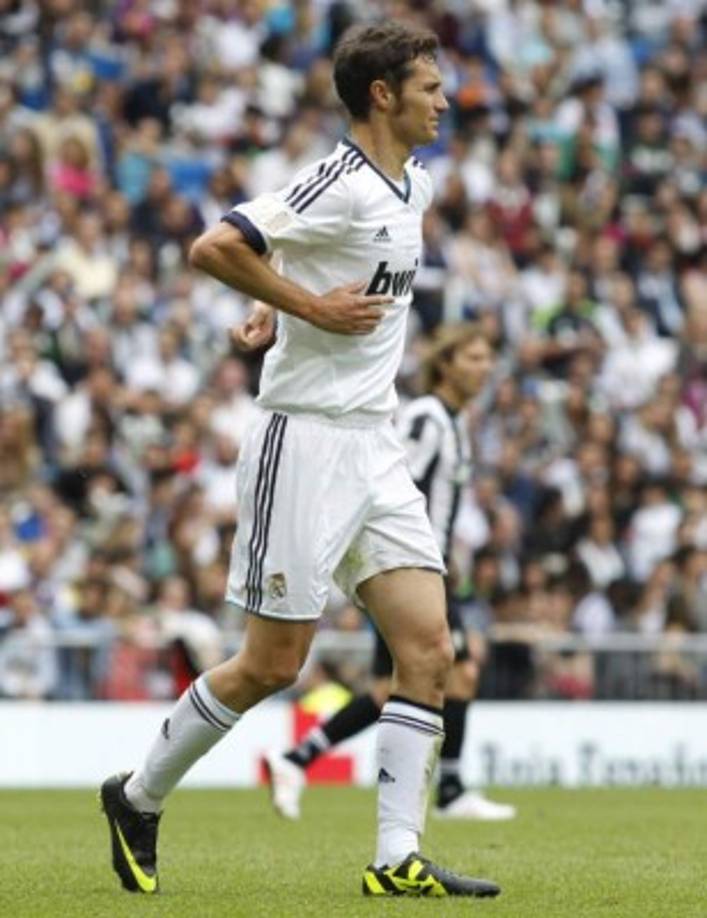 Iván Helguera. El único remedio que utilizaba para viajar en avión era hacerlo en la cabina del piloto, viendo todo lo que sucedía.